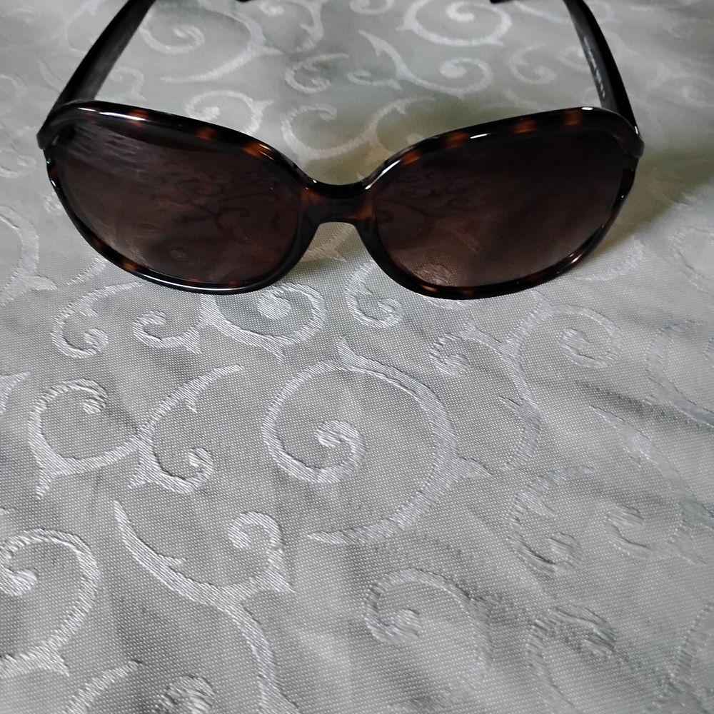 Bundle: Coach Glasses, Case and Cleaning Cloth